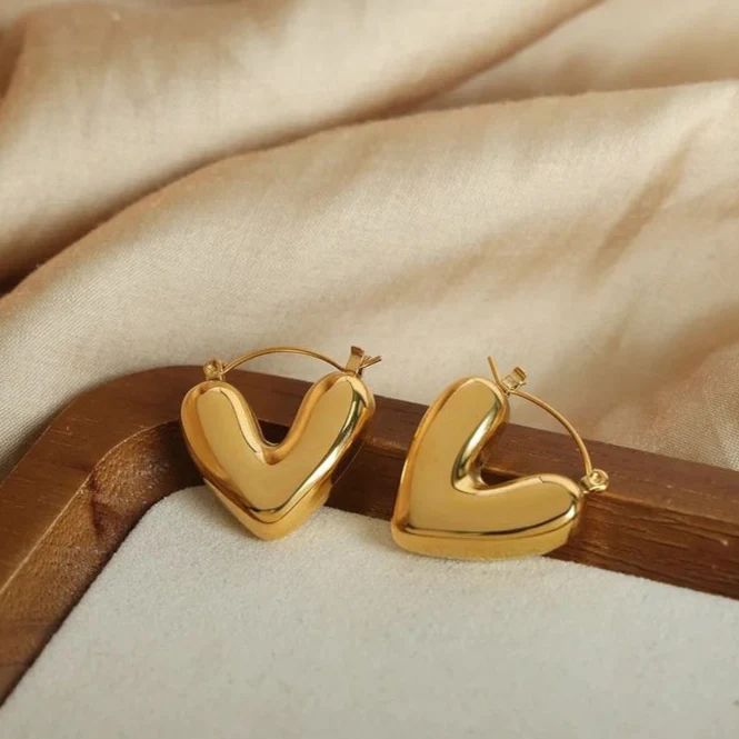 Vibe Heartz Earrings VÉOURA