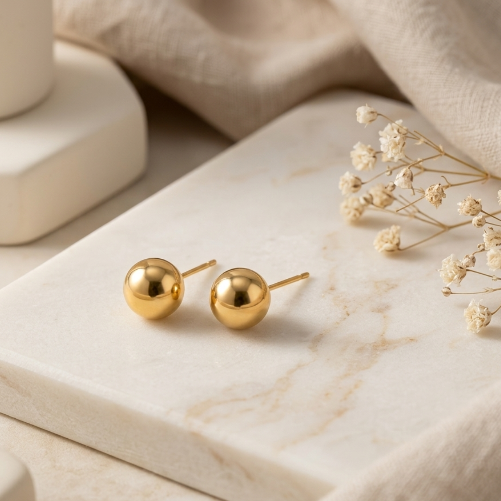 Gold Studs VÉOURA