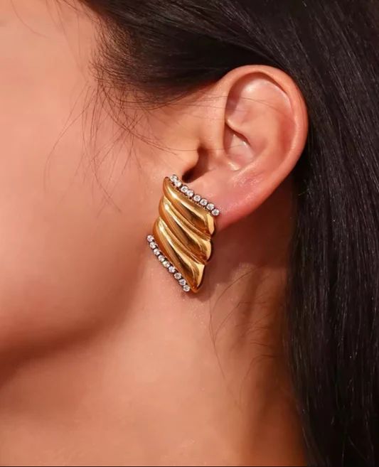 Triple Threat Earrings VÉOURA
